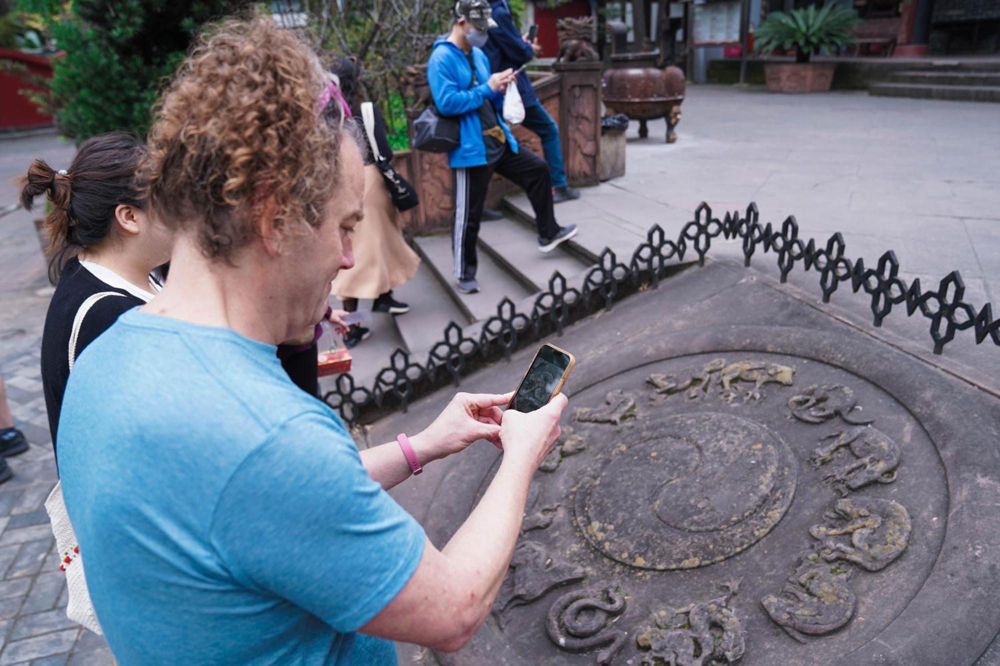 Chengdu Mix Hostel Courtyard Poshpacker Εξωτερικό φωτογραφία